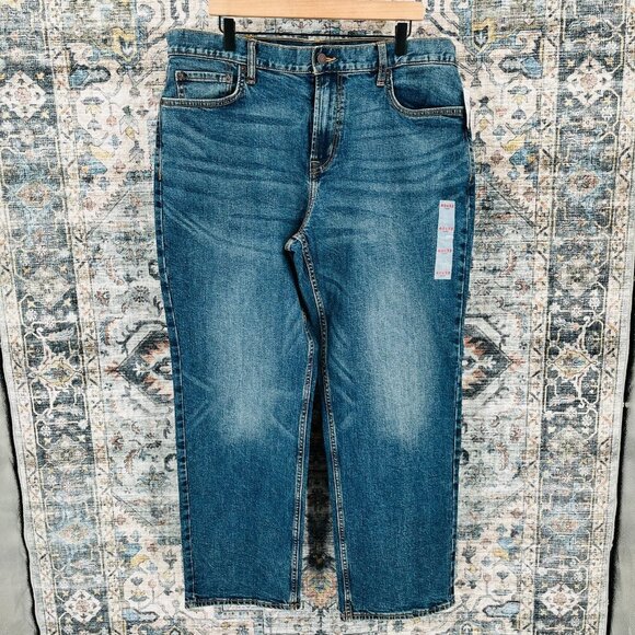 Old Navy Mens Jeans Size 40X32 Loose Fit Built In Flex  New With Tags - Picture 1 of 9